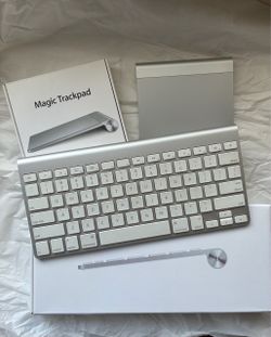 Apple wireless keyboard and magic trackpad