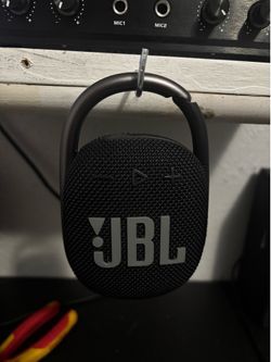 JBL Clip 4, Black and grey,