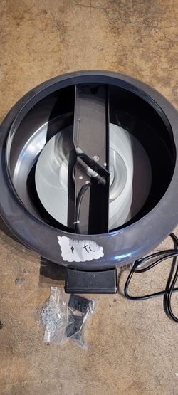 Fan 11"5 xH 10"xW16"