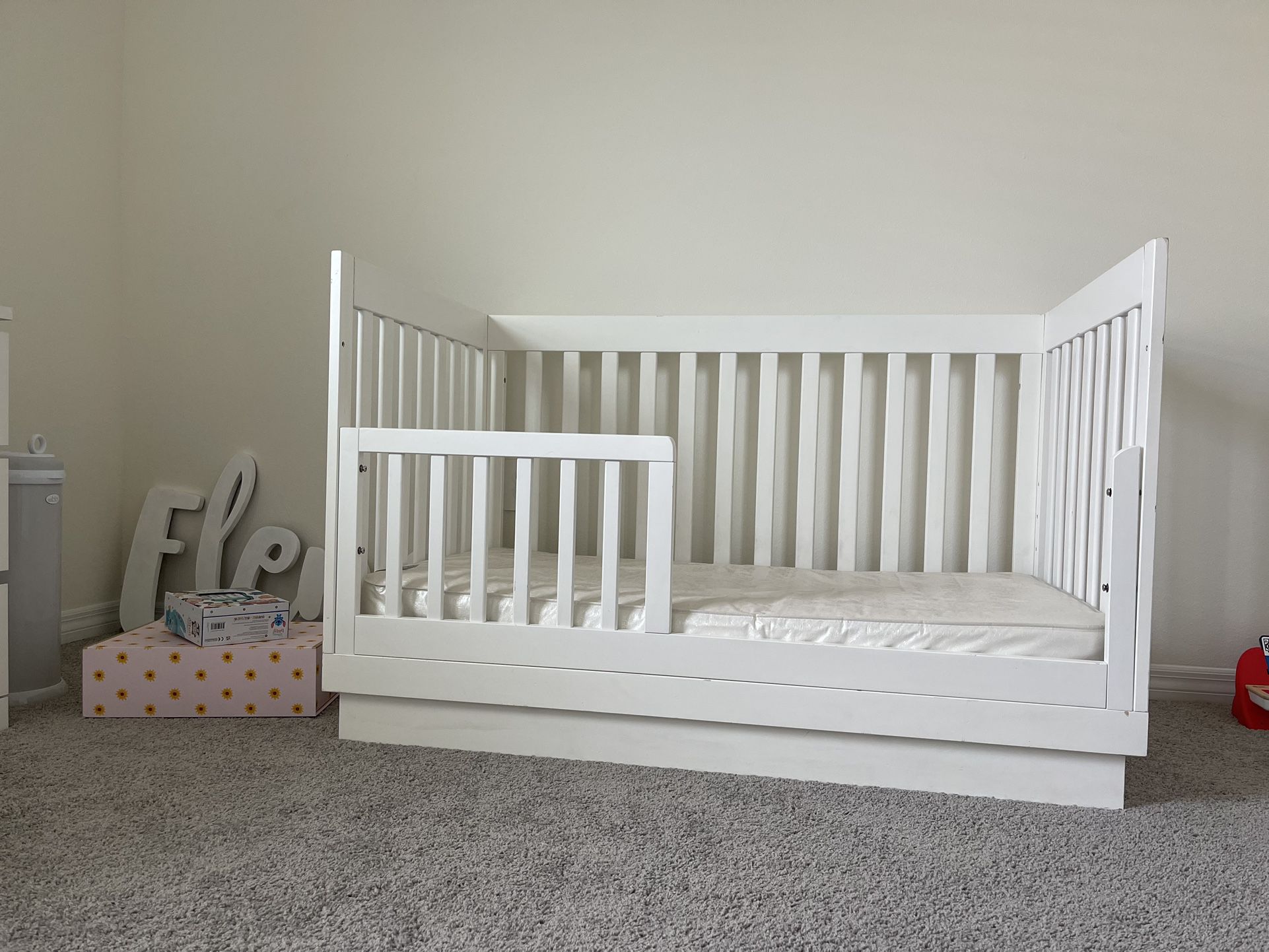 Acrylic 3-in-1 Convertible Crib with Toddler Bed