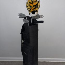 Lancer Junior Golf Club Set + Larger Club Putter 