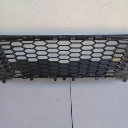 2025 Toyota Camry Lower Grille OEM Used