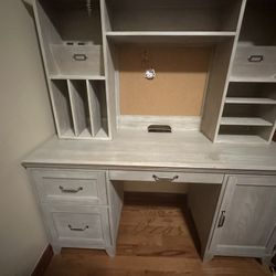 Hampton Storage Desk Hutch