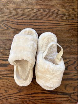 Cream fuzzy slides