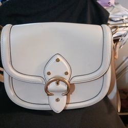 Coach Leather Saddle Crossbody Purse. 