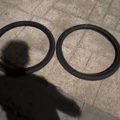 Basically brand new SE bike cloud tires for 29 inch bike