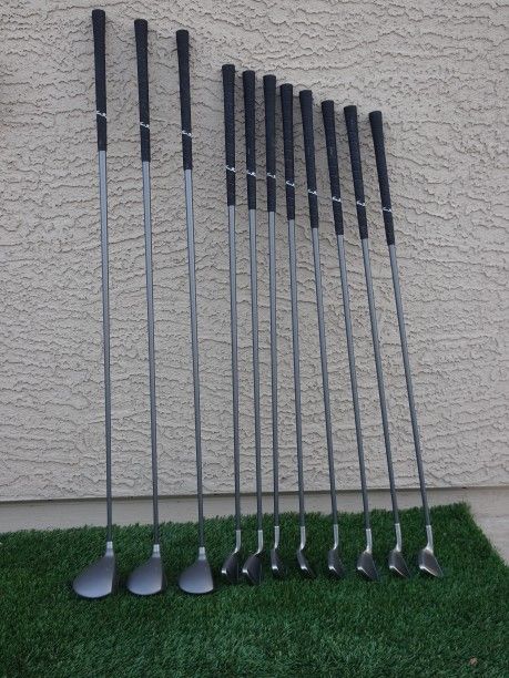 Spalding Molitor Oversize 11pc Ladies Golf Set w/ Driver, Woods and Irons