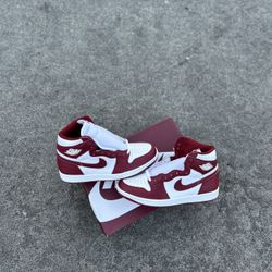 Jordan 1 Team Red Size 10 Men Brand New