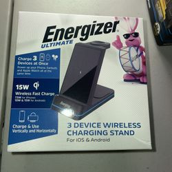 Energizer - 3-in-1 15W Qi Certified Wireless Fast 15W Charger Charging Station/Stand w/ RGB Light for iPhone + AirPods + Apple Watch - Black