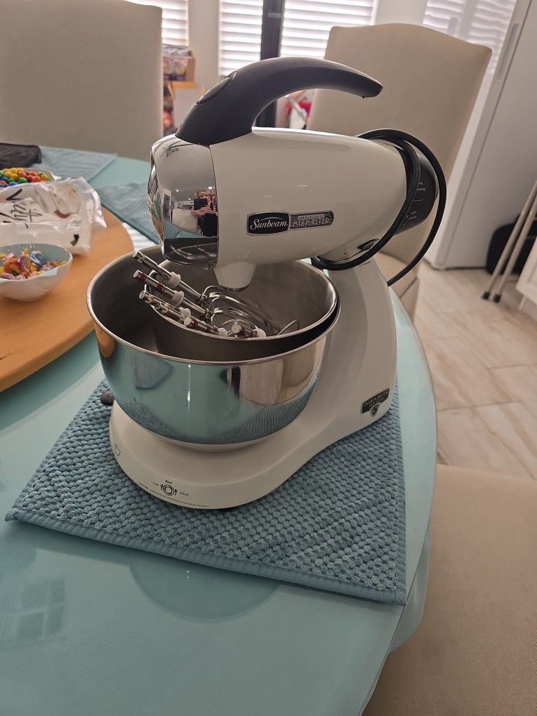 Sunbeam Mixer