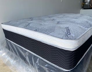 Cal King Euro Bamboo Pillow Top!!
