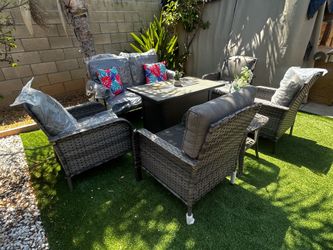 Patio Furniture set outdoor new in the box