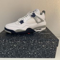 Jordan 4 Midnight Navy