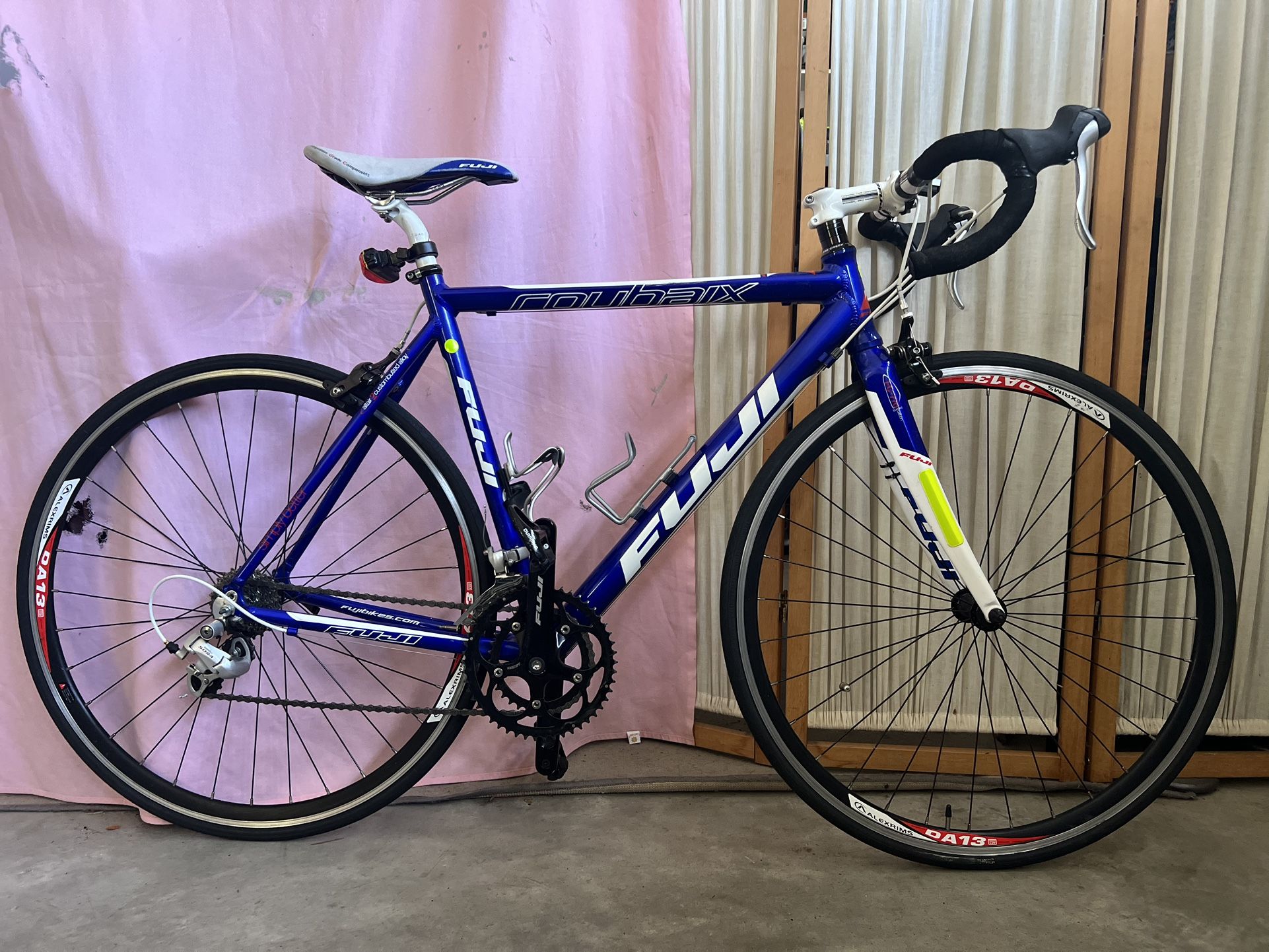 Fuji Roubaix 3.0 Road bike 54 cm for Sale in San Diego, CA - OfferUp
