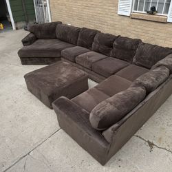 Brown Sectional Couch with Cuddler 🚀FREE DELIVERY🚀