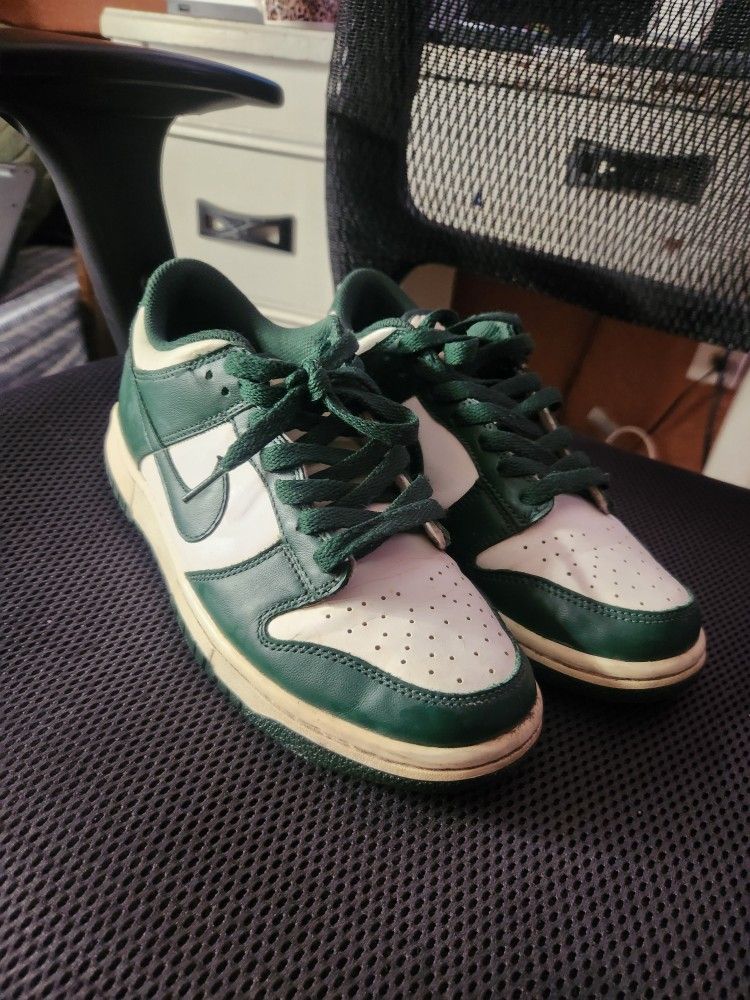 Jordans Dunks