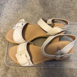 Dr. Scholl’s Strapped Sandals 