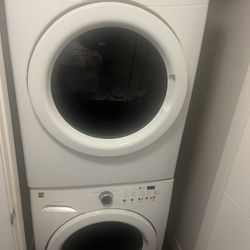 Kenmore 7.0 cu. ft. Gas Dryer And Washer with Wrinkle Guard - White