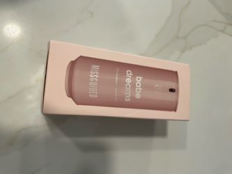 Missguided Babe Dreams Eau de Parfum, a chypre floral fragrance for women.