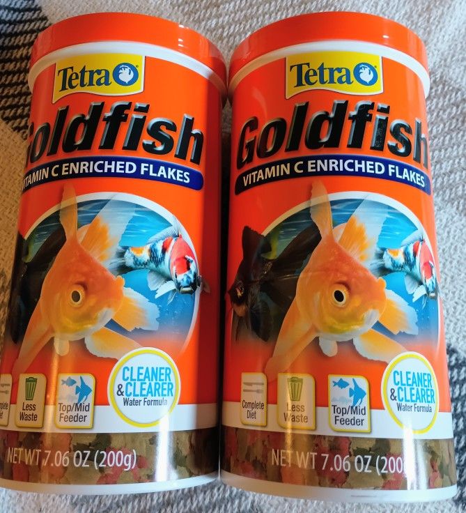 2 TRETA GOLDFISH COMPLETE DIET FOOD 7 oz Each