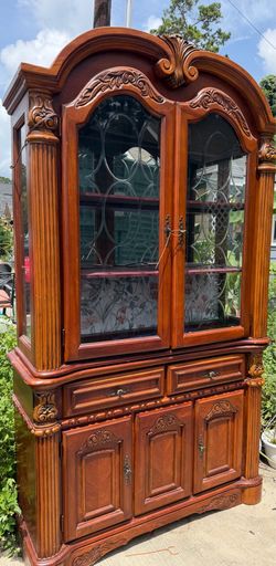 China hutch