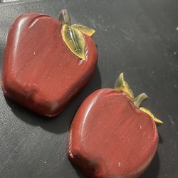 Home Interior Apples 2 Sets 1 Wood , 1 Metal 