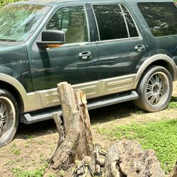 2004 Ford Expedition Only Parts