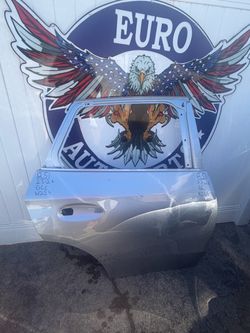 2023 2024 2025 2026 Mercedes-Benz GLC300 GLC43 Right Passenger Side Rear Door Shell OEM A2547320800