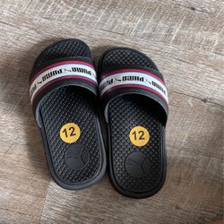 Kids Puma Sz 12 Slides