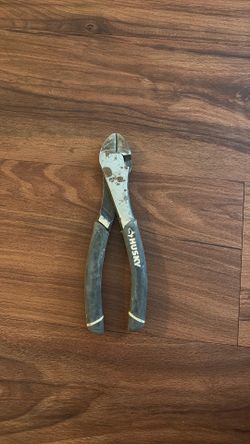 Husky Diagonal Cutting Pliers