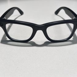 Ray-Ban Meta Wayfarer Smart Glasses (Gen 2) – Transition Lenses