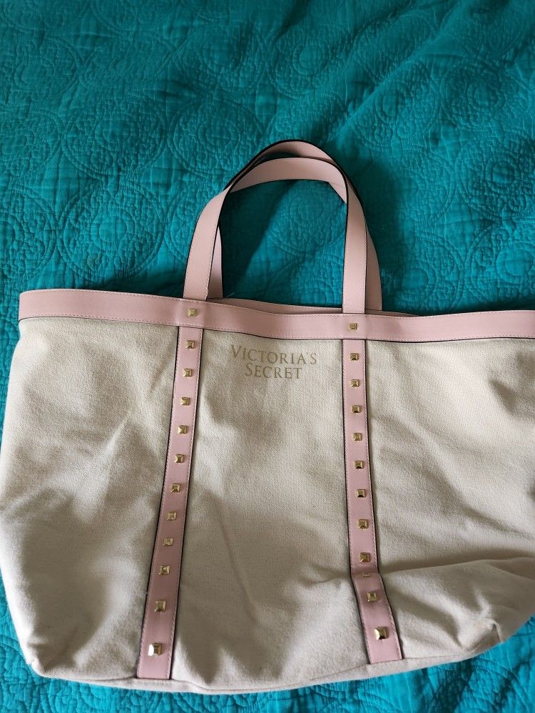 Victoria Secret Overnight Bag