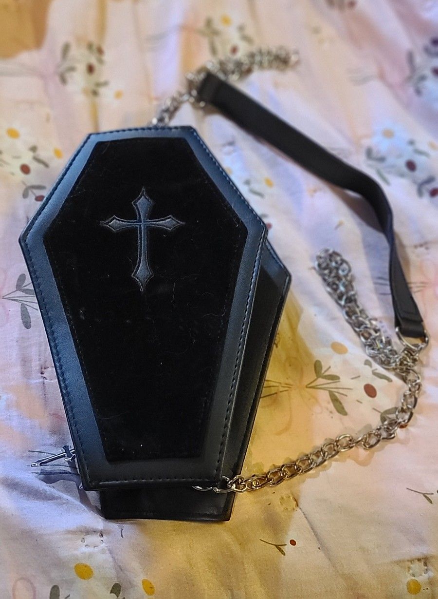Coffin Purse