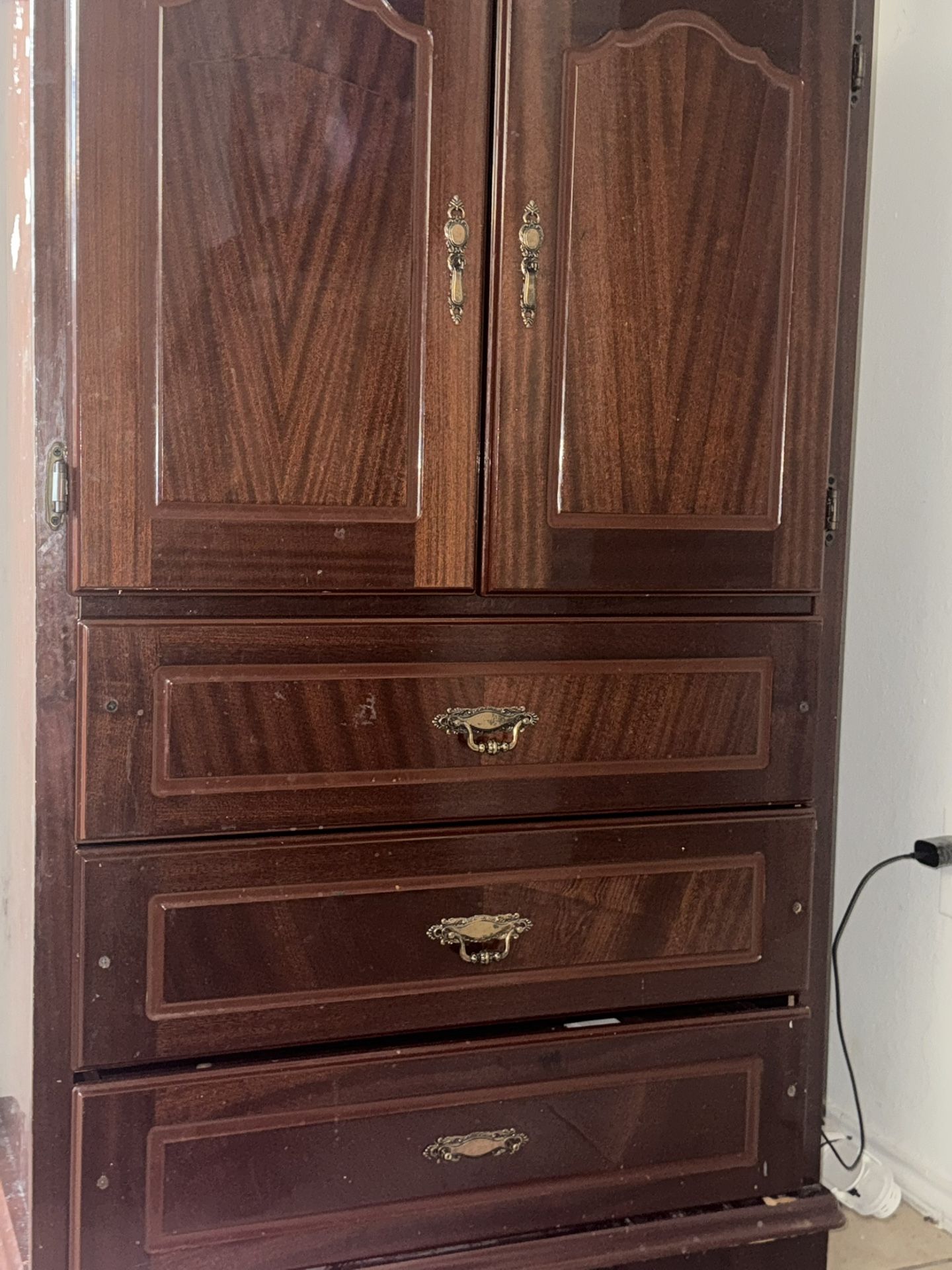 Armoire