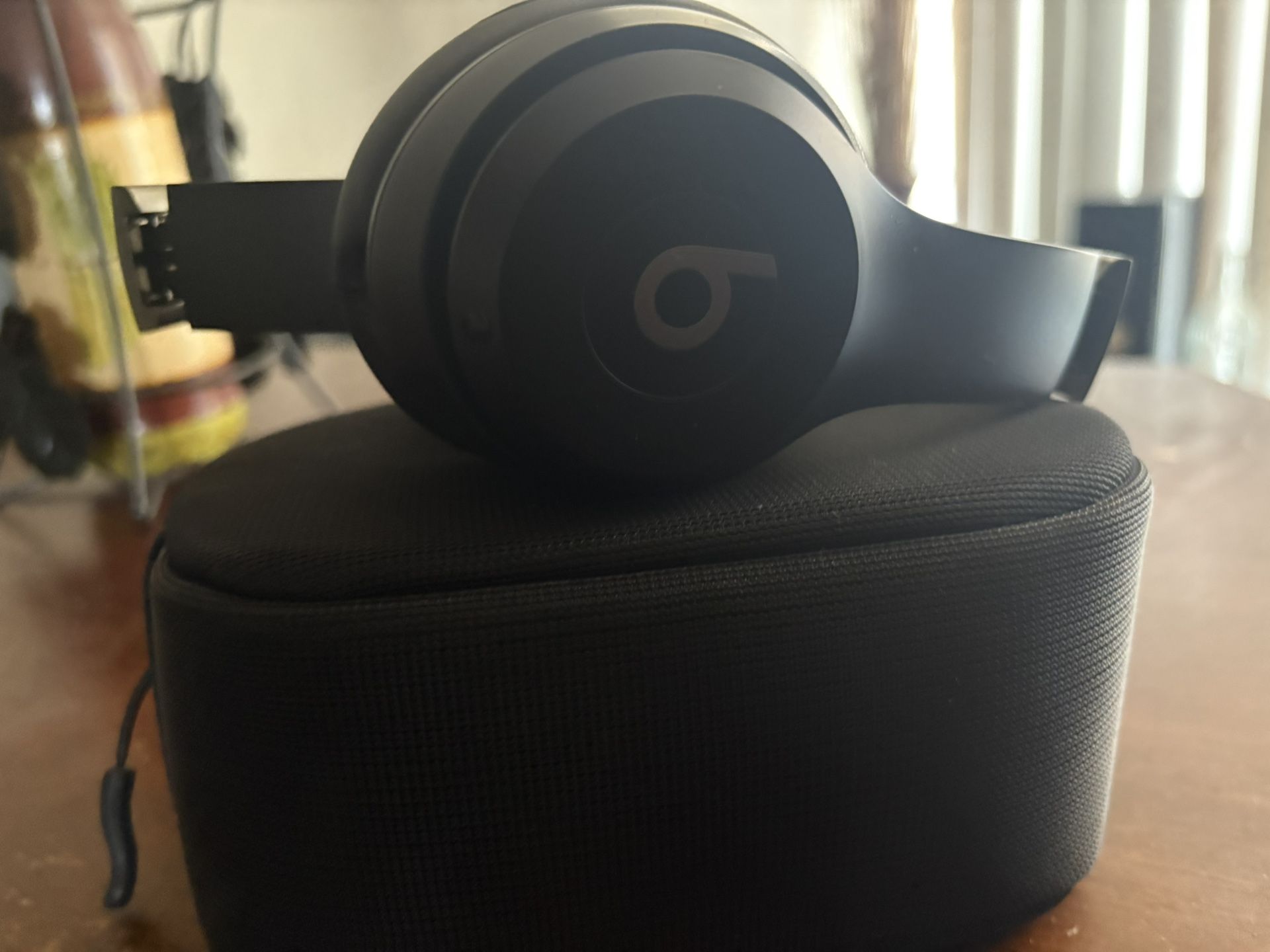 Beats Solo 4