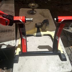 Bike exercise trainer  bicicleta ejercicio