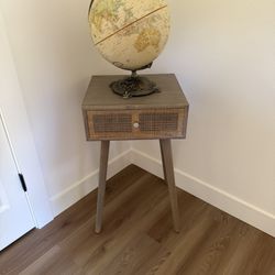 End Table / Night Stand