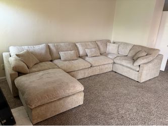 BRAND NEW! 6 Piece Oatmeal CLOUD Modular Sectional Couch (FREE DELIVERY 🚚)