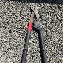 Ratchet Type Cable Cutters