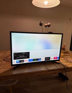 32” Samsung smart tv