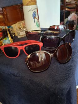 Ladies fashion sunglasses lot