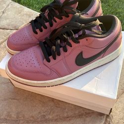 Nike Women’s Sneakers 