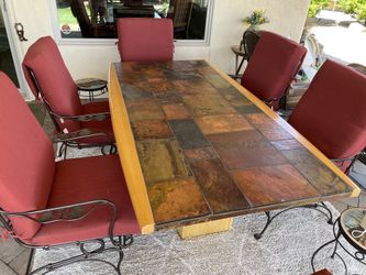 Patio Table And 6 Chairs