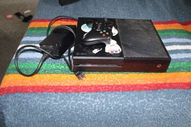 Xbox One With Controller