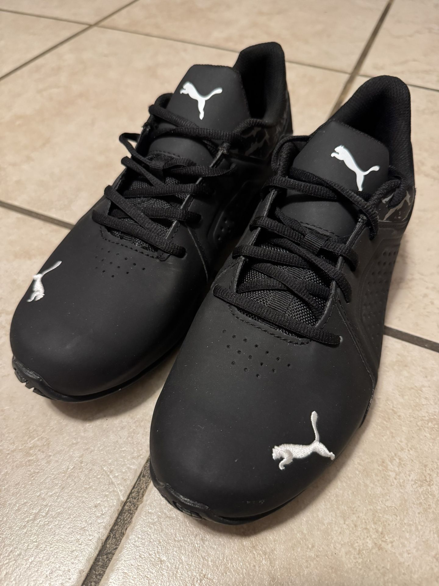 Puma Sneakers