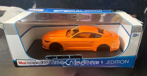 Maisto 1/18 2015 Ford Mustang GT Diecast shell