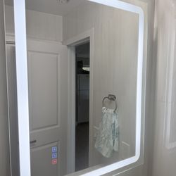 28 X 36 Lighted Led Bathroom Vanity Mirror