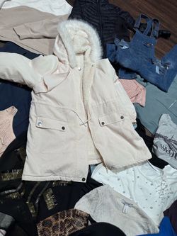 Girl’s clothes