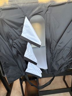 Portable photo studio