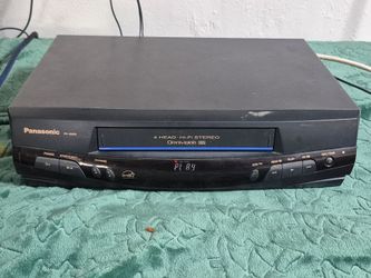 Panasonic PV-8450 VCR Blueline 4 Head Hi-Fi Stereo Omnivision VHS Player